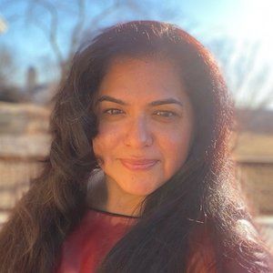 Meet your Posher, Gloria